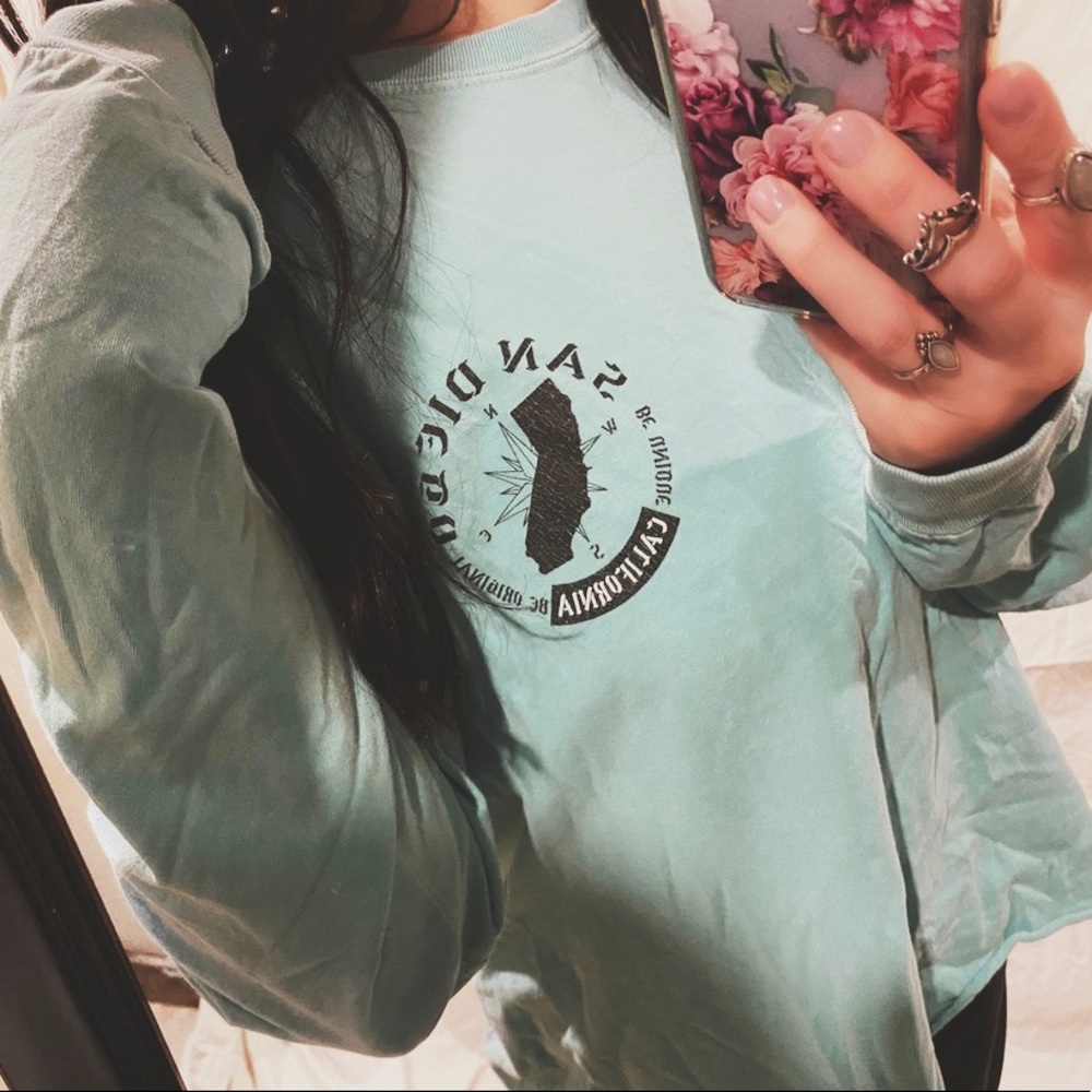 san diego california cropped long sleeve